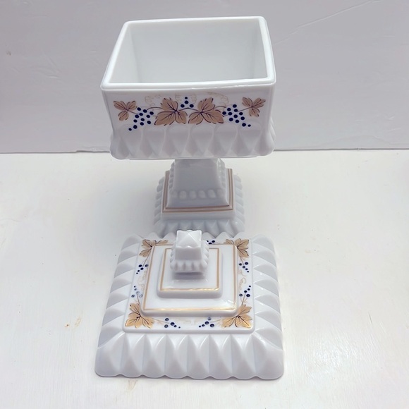 Vintage Milk Glass Large Covered Compote Handpainted Grape Leaves - Picture 5 of 12